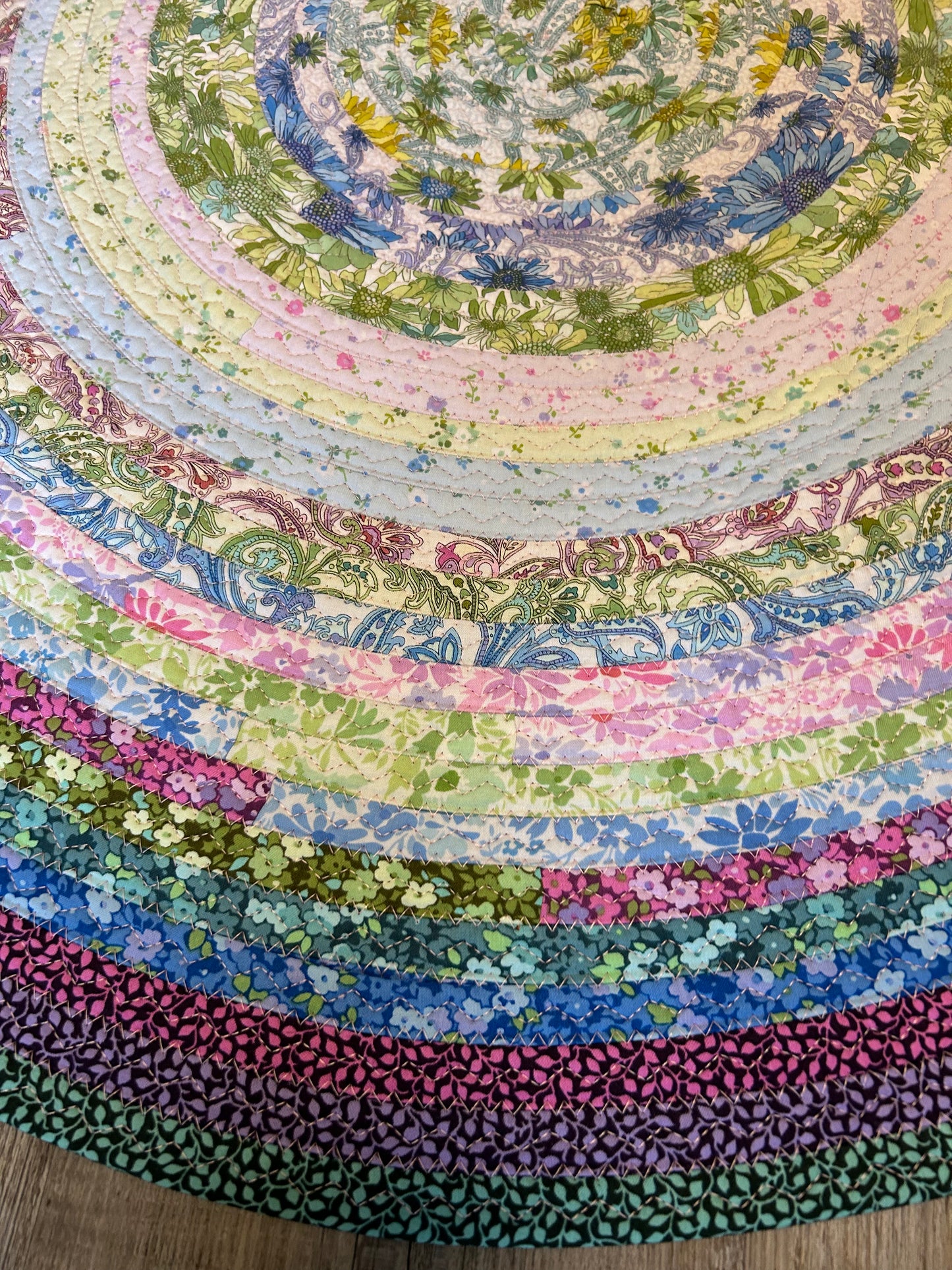 Fabric Strip Rug Circle Large - PJ Party 0029