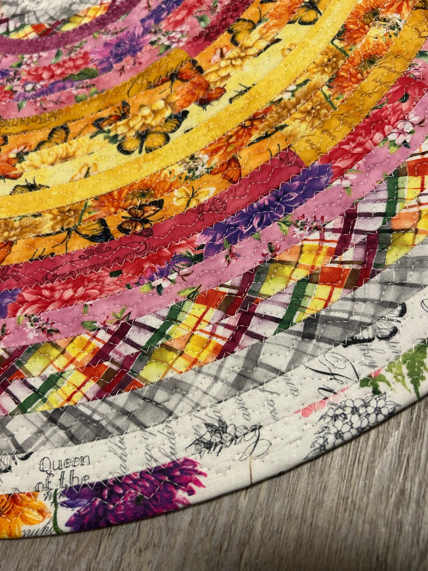 Fabric Strip Rug Oval - Dahlia Botanical 0033