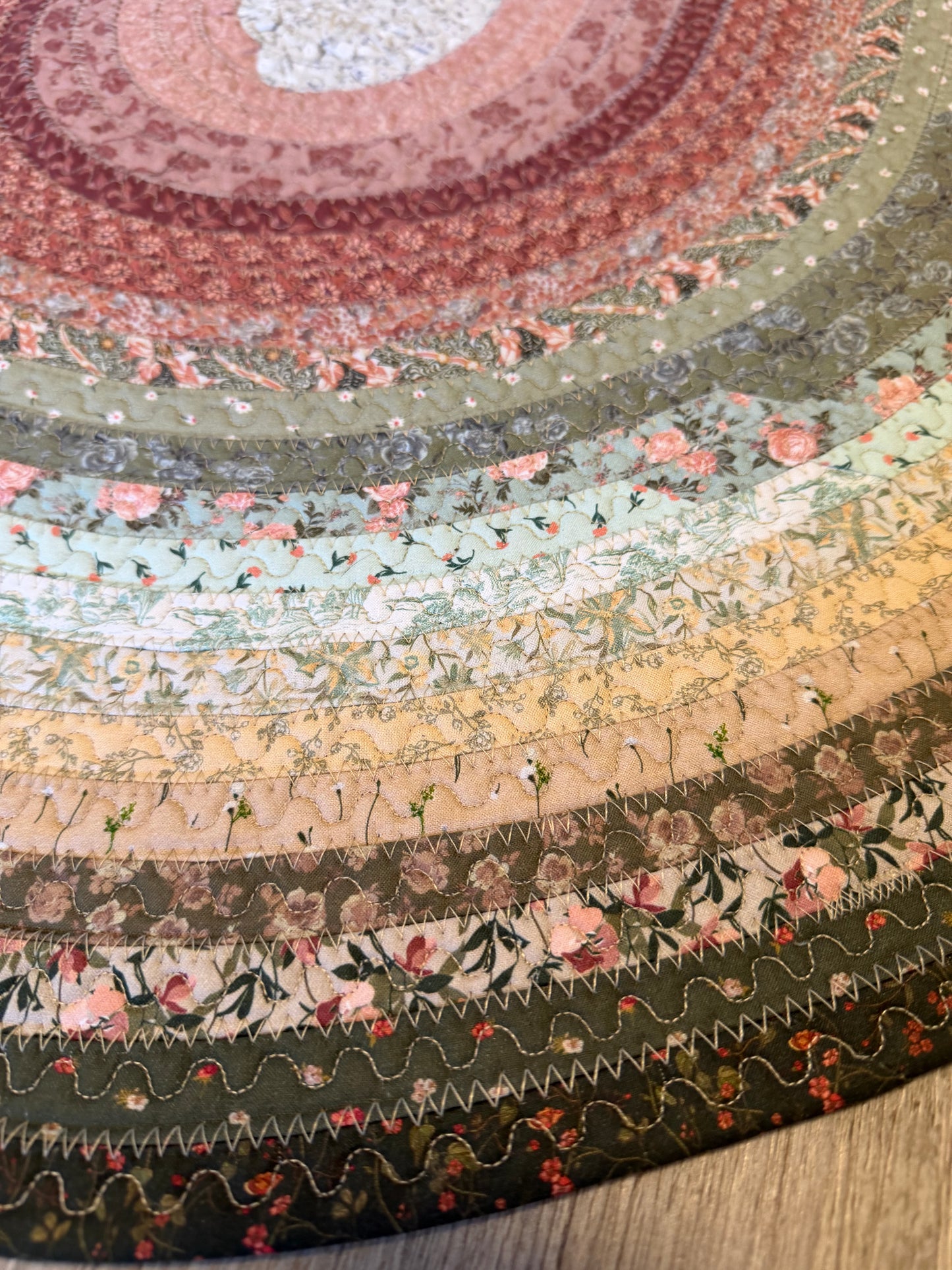 Fabric Strip Rug Oval - Cottage Cutie 0005