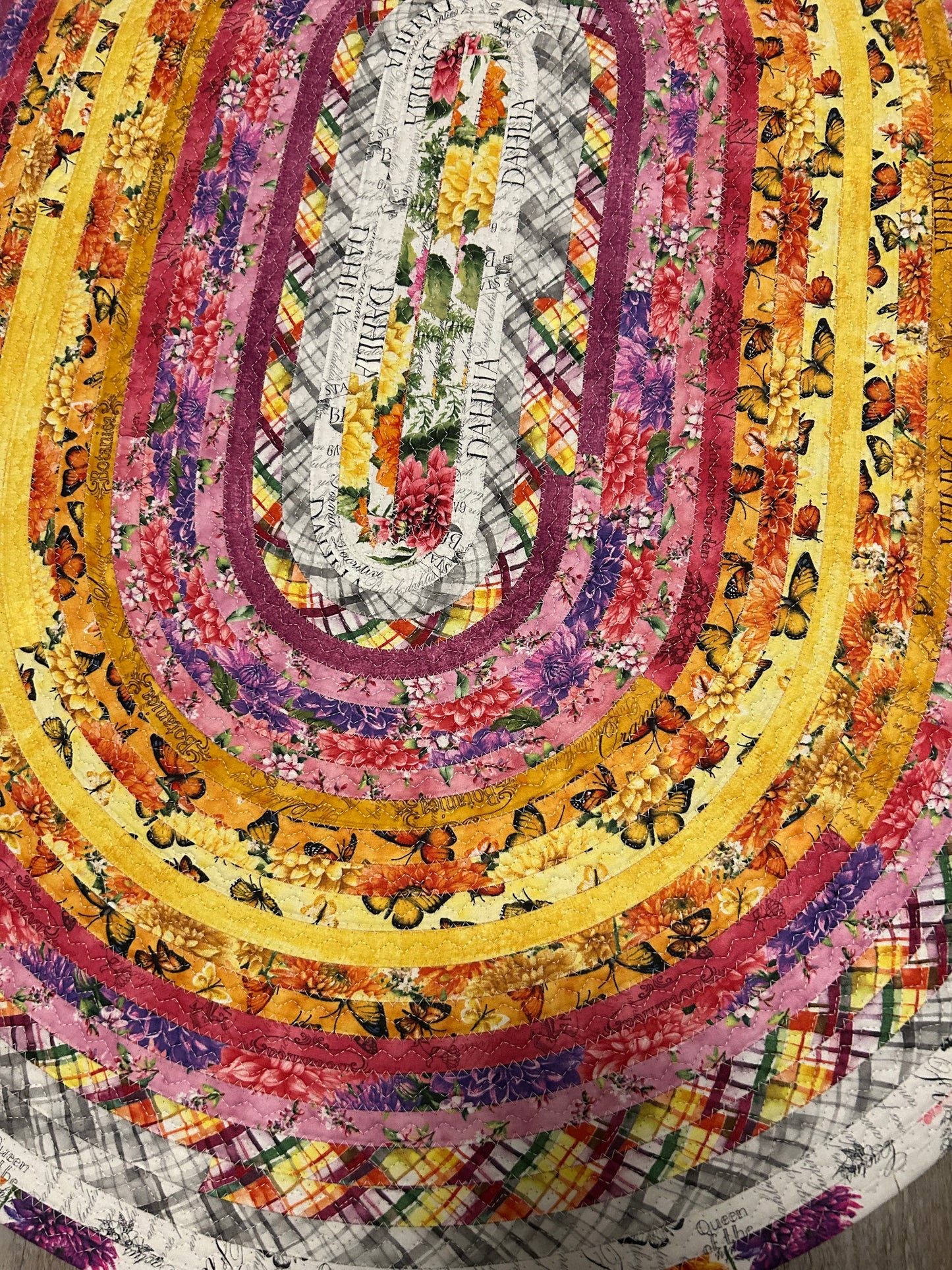 Fabric Strip Rug Oval - Dahlia Botanical 0033