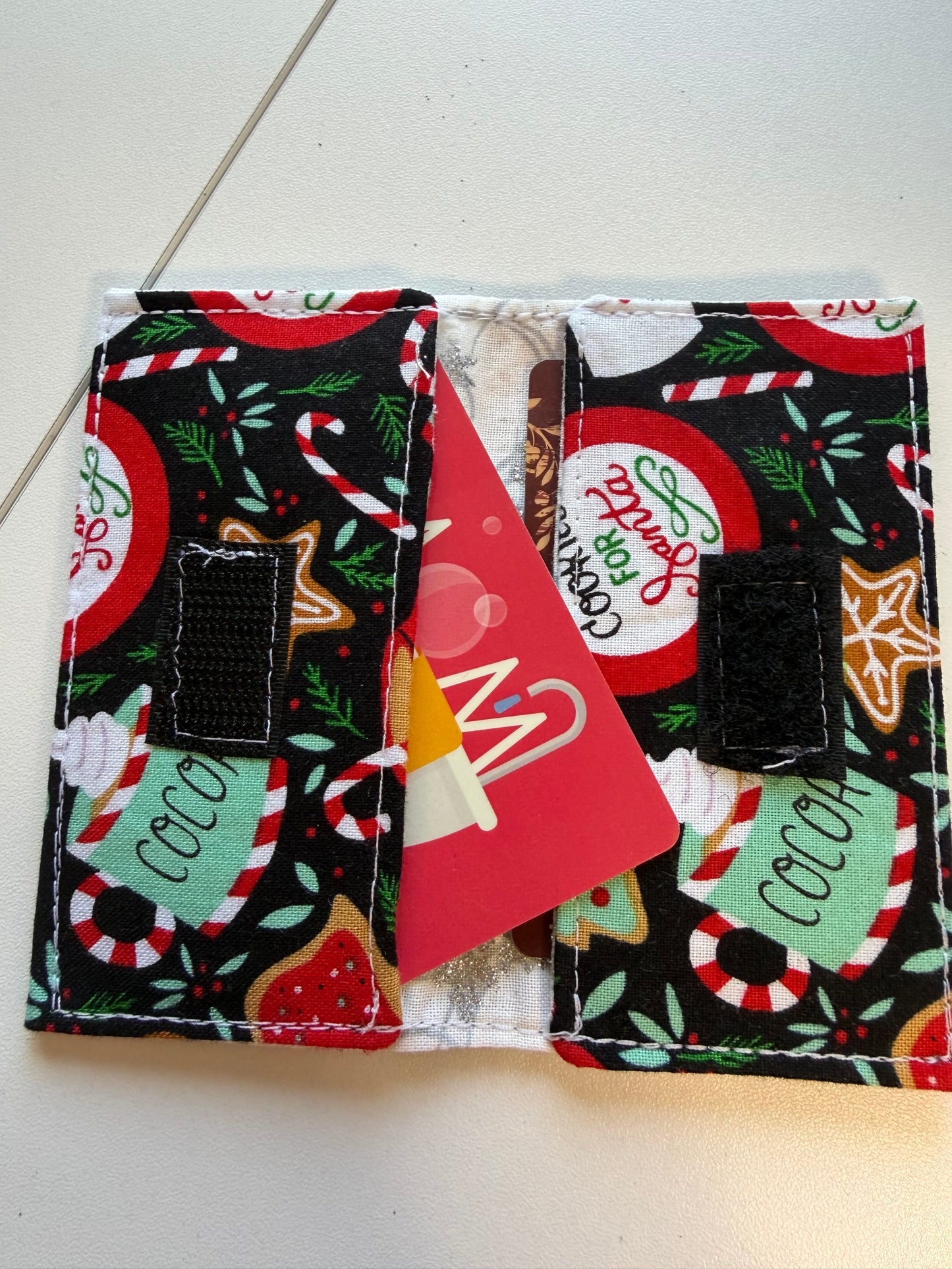 Sale - BLAST FROM THE PAST Card Holder Santa & Cocoa F06