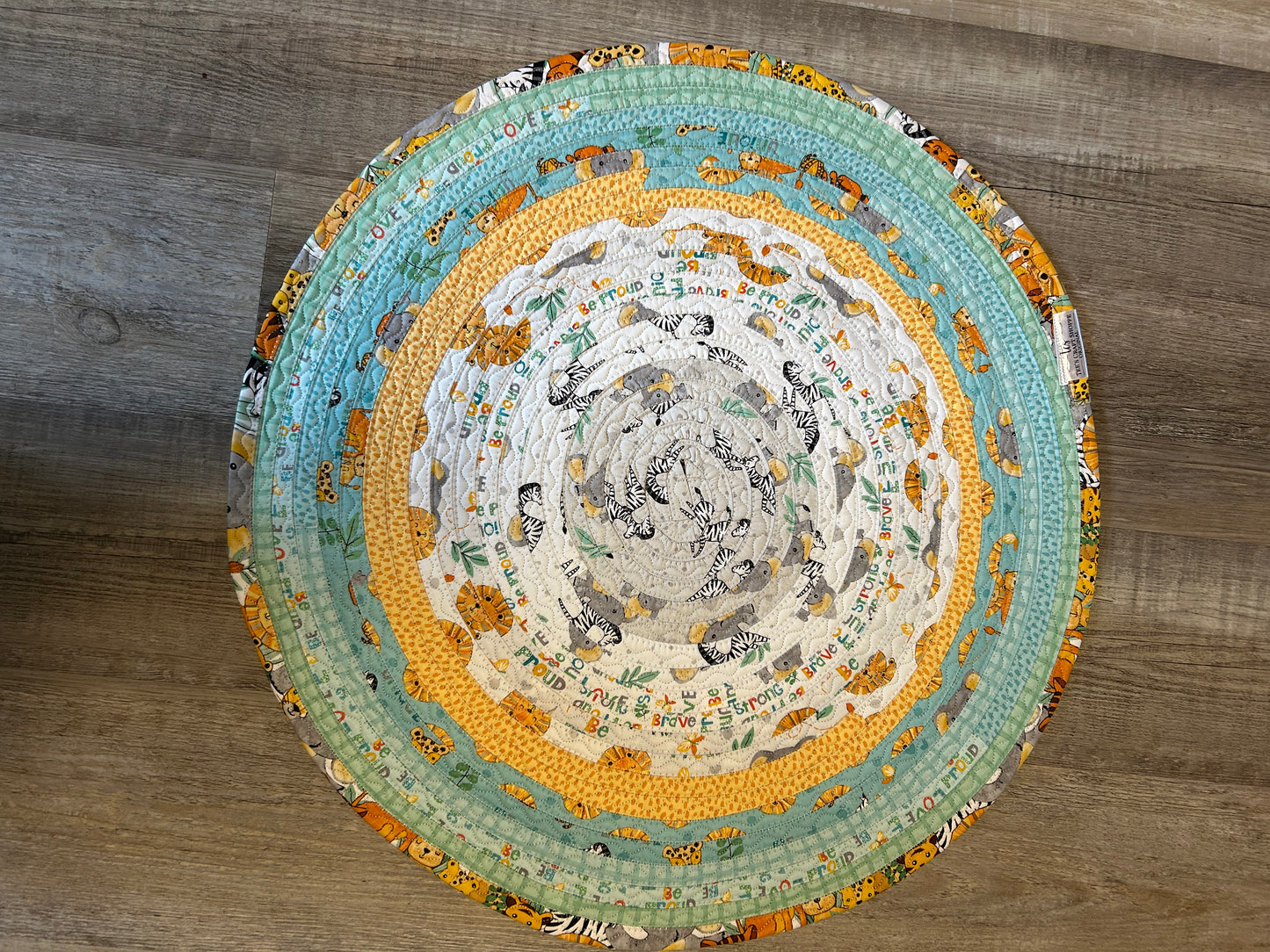 Fabric Strip Rug Circle Small - Animal Safari 0028