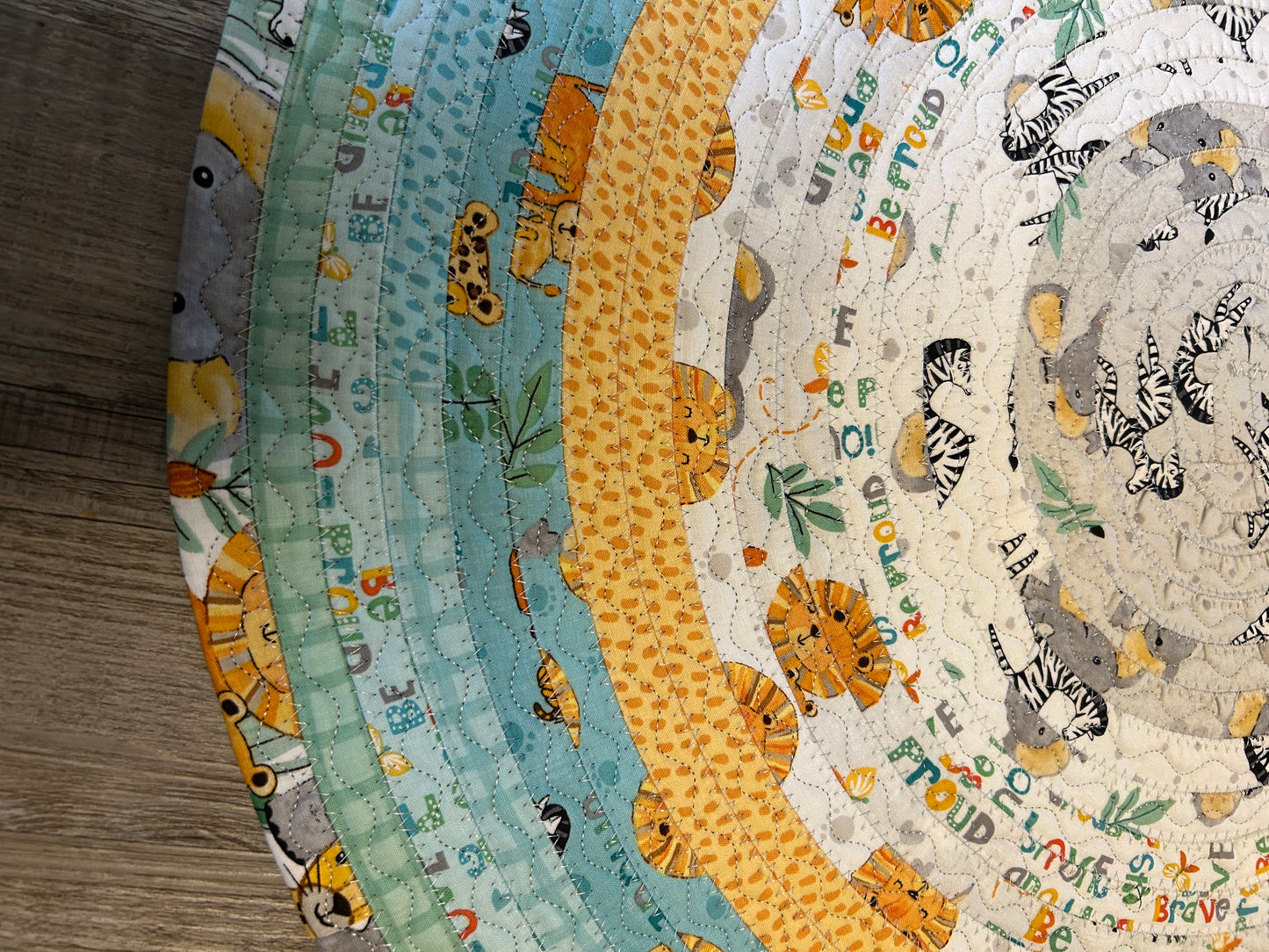 Fabric Strip Rug Circle Small - Animal Safari 0028