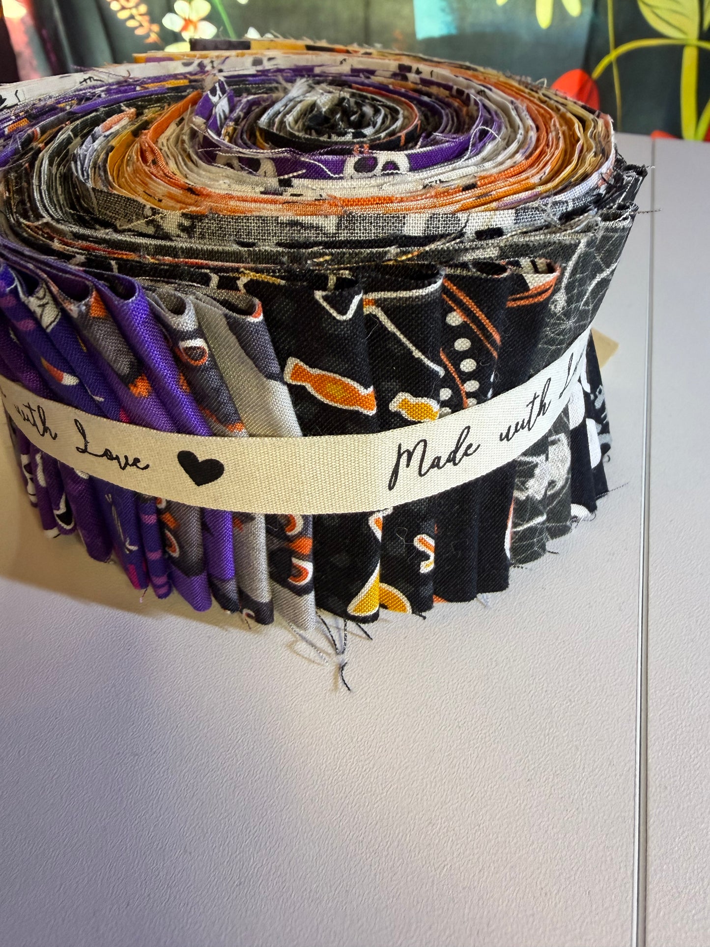 FABRIC - 2.5” Strip Rolls Halloween 0003
