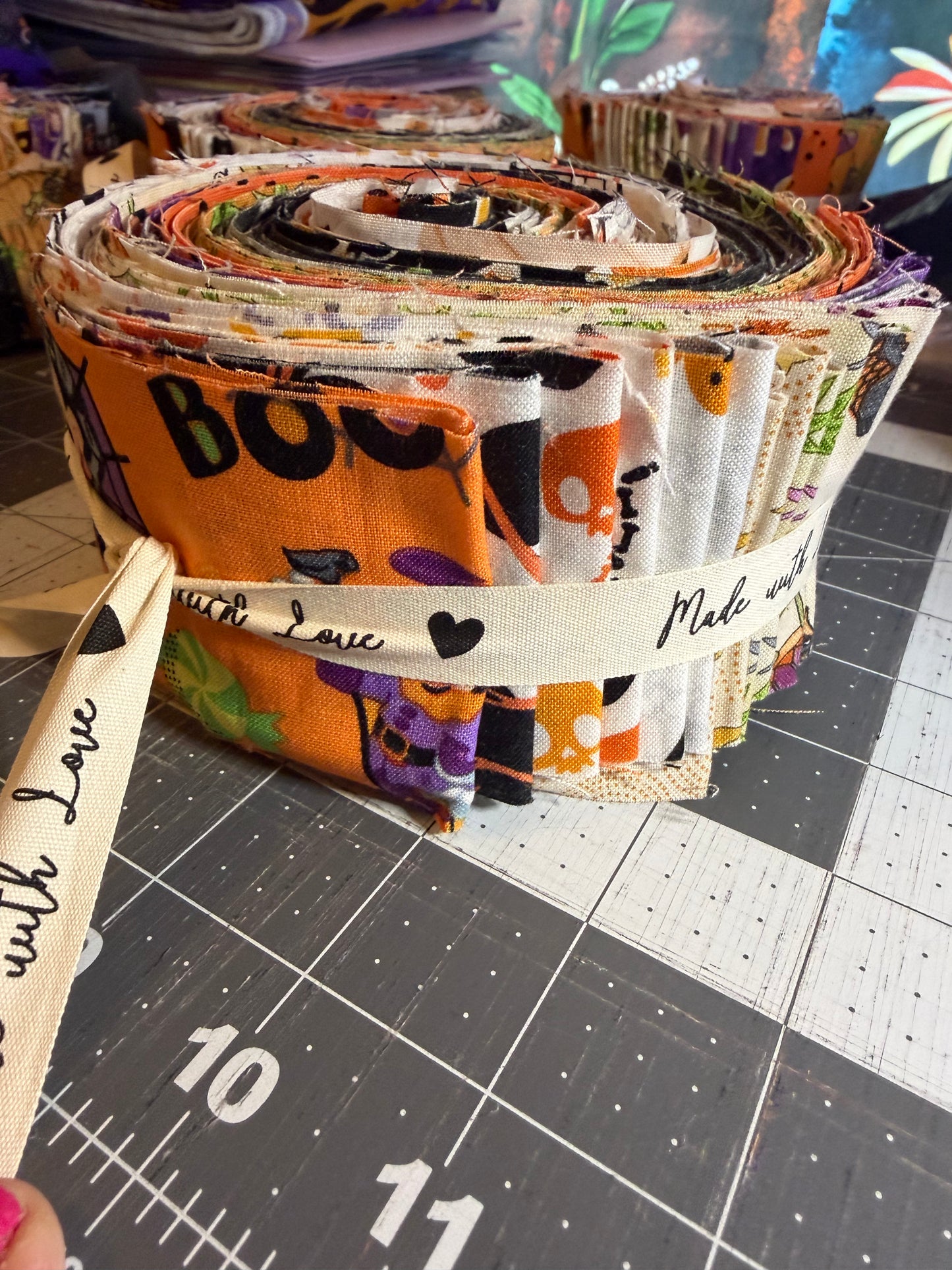 FABRIC - 2.5” Strip Rolls Halloween 0004